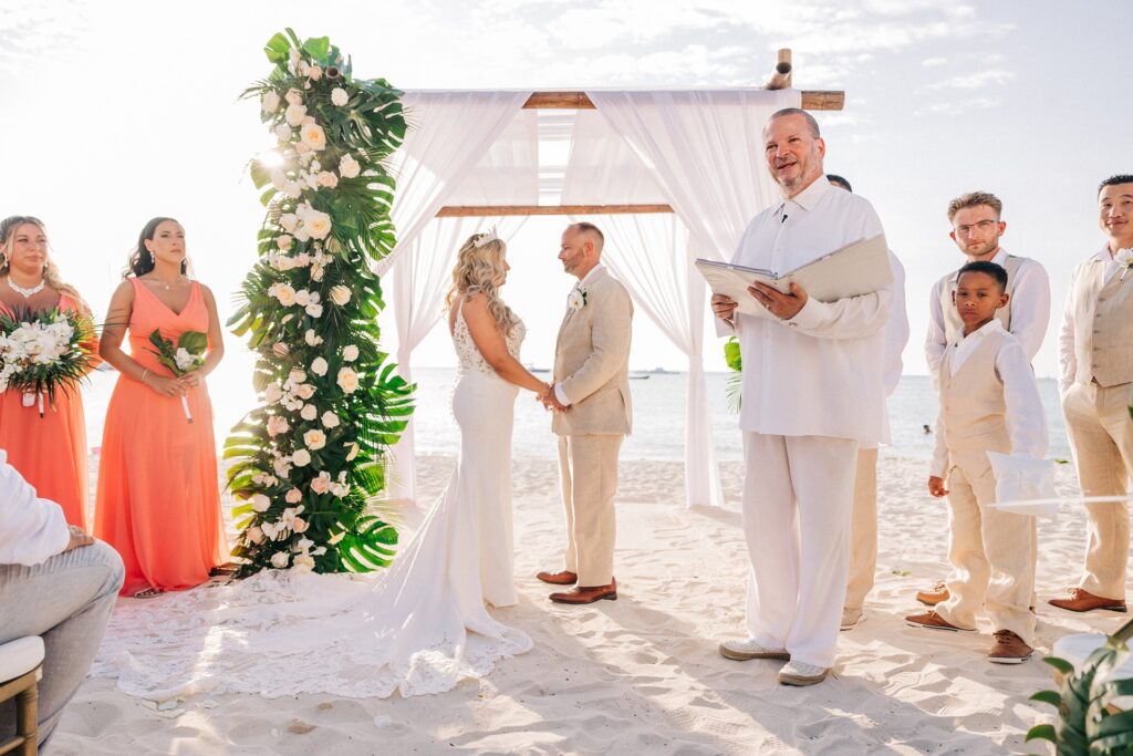 Aruba officiant with couple at Aruba wedding
