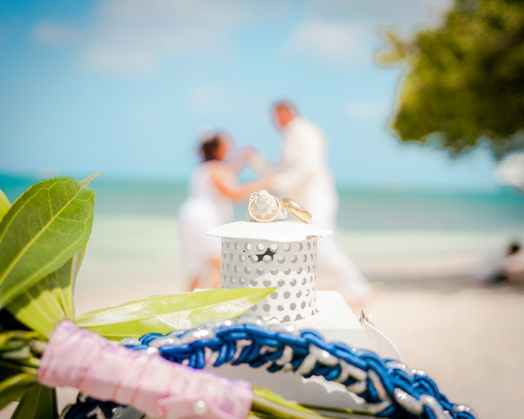 Wedding rings with rope for Aruba wedding ceremony